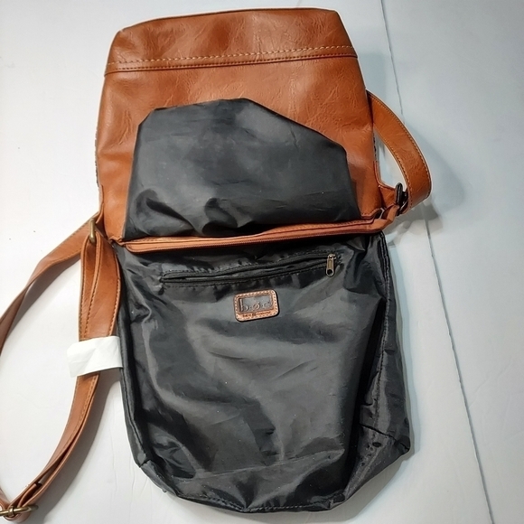 𝅺BORN Concept Crossbody bag - Picture 5 of 10
